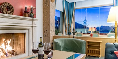 Wellnessurlaub - Tiroler Oberland - Den Abend gemütlich ausklingen lassen in unserer Lounge - Inntalerhof - DAS Panoramahotel