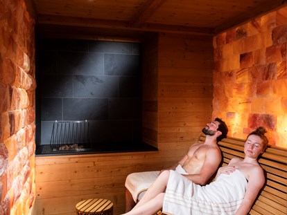 Wellnessurlaub - Rücken-Nacken-Massage - Himalayasteinsalzsauna - Hotel Sonnenhof