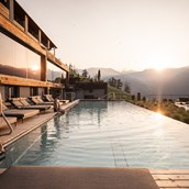 Wellnesshotel - Outdoor Pool - DAS GERSTL Alpine Retreat