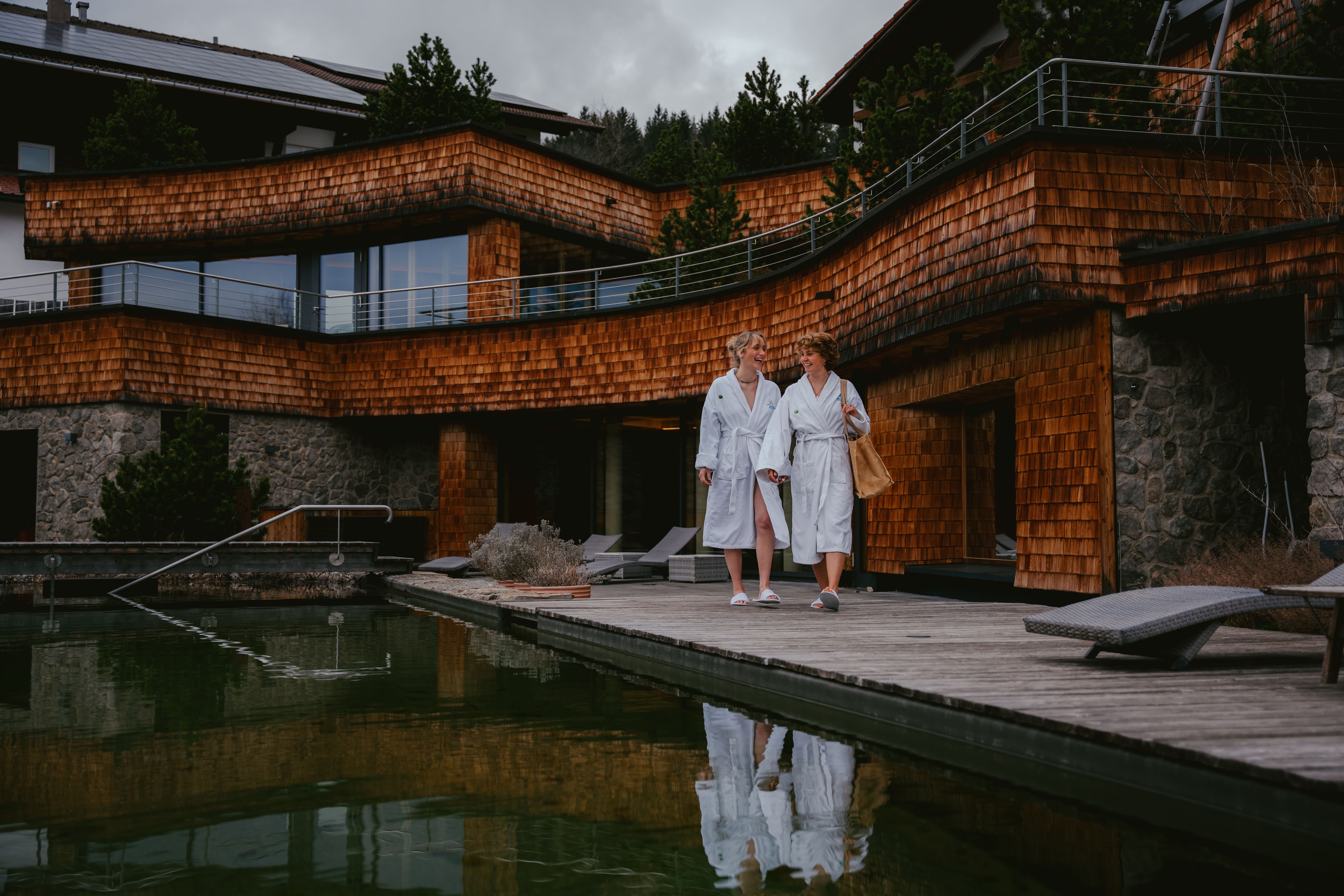 Relax-Tage im Allgäu über dem Hopfensee - Biohotel Eggensberger****