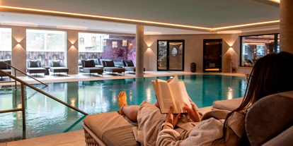 Wellnessurlaub - Hotel-Schwerpunkt: Wellness & Natur - Reischach (Trentino-Südtirol) - Entspannung pur im Hallenbad - das Alois ****s