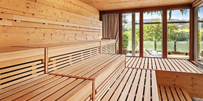 Wellnessurlaub - Finnische Sauna - Panoramasauna - 5* Sport- & Wellnesshotel Allgäu Sonne