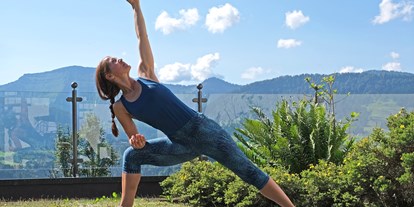 Wellnessurlaub - Ganzkörpermassage - Yoga - 5* Sport- & Wellnesshotel Allgäu Sonne