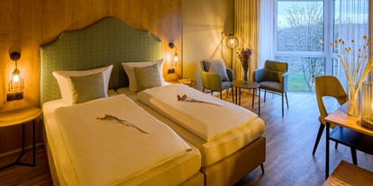 Wellnessurlaub - Bettgrößen: Doppelbett - Steinbach am Wald - Zimmer_Deluxe3 - Hotel Kammweg am Rennsteig