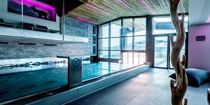 Wellnessurlaub - Pools: Infinity Pool - Kaprun Fürth - FelsenBAD - MY ALPENWELT Resort****SUPERIOR