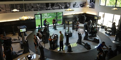 Wellnessurlaub - Zumba - Köln, Bonn, Eifel ... - Fitnesshalle mit Milon Zirkel - Essensio Hotel 