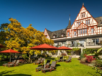 Wellnessurlaub - Rücken-Nacken-Massage - Schauren (Landkreis Birkenfeld) - Hotelpark - Moselschlösschen Spa & Resort