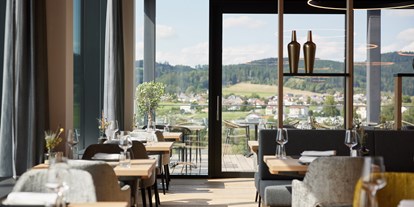 Wellnessurlaub - Parkplatz: kostenlos beim Hotel - Oberösterreich - SKY-Restaurant - Impulshotel FREIGOLD