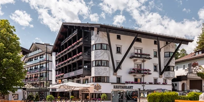 Wellnessurlaub - Parkplatz: gebührenpflichtig beim Hotel - Wallgau - Alpenlove - Adult Spa Hotel