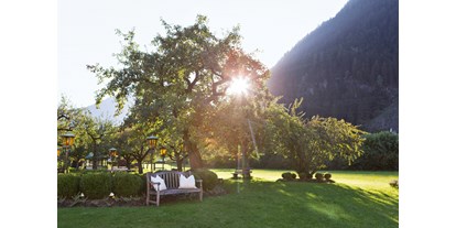 Wellnessurlaub - Bettgrößen: King Size Bett - Gsies - Romantikgarten - Neuhaus Zillertal Resort