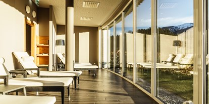Wellnessurlaub - Hotel-Schwerpunkt: Wellness & Skifahren - Oberösterreich - Panorama-Ruheraum - Landhotel Stockerwirt