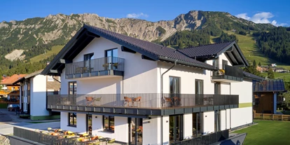 Wellnessurlaub - Hotel-Schwerpunkt: Wellness & Wandern - Lauben (Landkreis Oberallgäu) - BergBuddies Außenansicht - BergBuddies