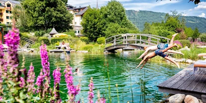 Wellnessurlaub - Pools: Schwimmteich - Mühlbach (Rennweg am Katschberg) - Gartenteich - Wellnesshotel Eggerwirt