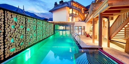 Wellnessurlaub - Pools: Außenpool nicht beheizt - Waldhof - Pool im Hotel Eder - Lifestyle-Hotel Eder