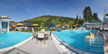 Wellnessurlaub - Umgebungsschwerpunkt: Fluss - Leogang Hütten - Relaxpool und Sommerpool - Wellness- & Familienhotel Egger