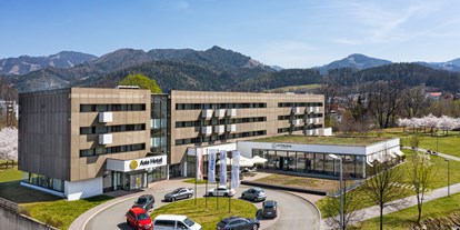 Wellnessurlaub - Parkplatz: gebührenpflichtig in Gehweite - Graz - Aussenansicht Asia Hotel & Spa Leoben - Asia Hotel & Spa Leoben 