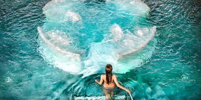 Wellnessurlaub - Pools: Außenpool nicht beheizt - Graz - Lotusblütenbecken - Asia Hotel & Spa Leoben 