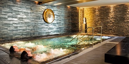 Wellnessurlaub - Pools: Außenpool nicht beheizt - Graz - Entspannungsbecken - Asia Hotel & Spa Leoben 