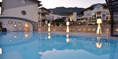 Wellnessurlaub - Pools: Außenpool nicht beheizt - Ausklang - Hotel Hartweger in Weißenbei bei Schladming