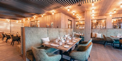 Wellnessurlaub - Finnische Sauna - Verbringen Sie gemütliche Stunden am Abend in unserem neuen Restaurant Luis!  - ZillergrundRock Luxury Mountain Resort