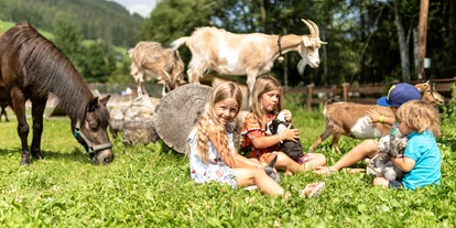 Wellnessurlaub - Hunde: auf Anfrage - Greiling (Landkreis Bad Tölz-Wolfratshausen) - Galtenberg Pony Ranch mit Streichelzoo - Galtenberg Resort 4*S