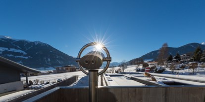 Wellnessurlaub - Wirbelsäulenmassage - Tiroler Unterland - Sonnenterrasse - Gardenhotel Crystal
