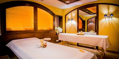 Wellnessurlaub - Wirbelsäulenmassage - Bad Gastein - Massage - Grandhotel Lienz