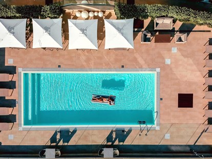 Wellnessurlaub - Pools: Außenpool beheizt - Bellaria - You & Me Beach Hotel