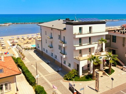 Wellnessurlaub - Verpflegung: Frühstück - Emilia Romagna - You & Me Beach Hotel