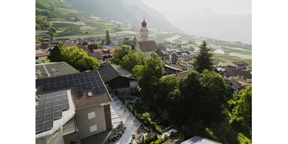 Wellnessurlaub - Honigmassage - Tirol bei Meran - Zentrale Lage im Ort Partschins - Hotel das stachelburg