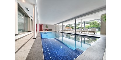 Wellnessurlaub - Whirlpool am Zimmer - Lana (Trentino-Südtirol) - 10 m Hallenbad - Hotel das stachelburg