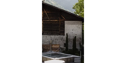 Wellnessurlaub - Peeling - Tirol bei Meran - Traditionelle Architektur und moderne Elemente  - Hotel das stachelburg