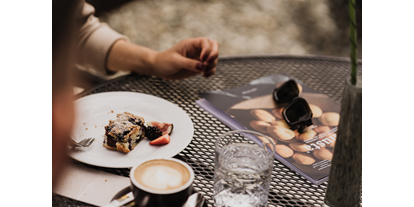 Wellnessurlaub - Langschläferfrühstück - Nauders - frischer Strudel und Kuchen am Nachmittag - Hotel das stachelburg
