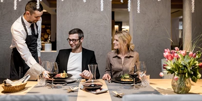 Wellnessurlaub - Dampfbad - Gurgl - Abends verwöhnen wir unsere Gäste mit dem Dreiländer-Kulinarium "GschmackiX" aus der Dreiländerküche A / CH / I - Alpin ART & SPA Hotel Naudererhof