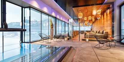 Wellnessurlaub - Pools: Infinity Pool - Chieming - Hotel Penzinghof