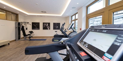 Wellnessurlaub - Bettgrößen: Queen Size Bett - Mühlen in Taufers - modern ausgestatteter Fitnessraum mit Technogym Geräten - Hotel Post Kaltenbach