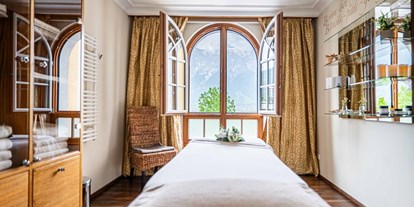 Wellnessurlaub - zustellbare Kinderbetten - Garmisch-Partenkirchen - Behandlungsraum
©️ Franz Wüstenberg - Hotel Post Lermoos