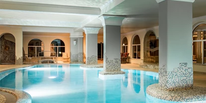 Wellnessurlaub - Pools: Außenpool beheizt - Samerberg - Indoor Pool - Hotel Seehof