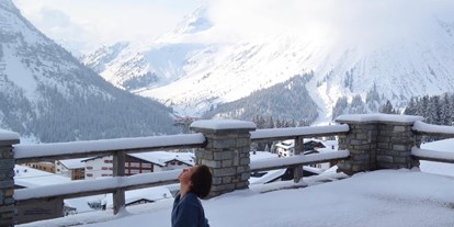Wellnessurlaub - Fußreflexzonenmassage - Arlberg - Yoga - Hotel Goldener Berg