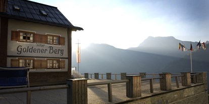 Wellnessurlaub - Rücken-Nacken-Massage - Lech - Hotel Goldener Berg