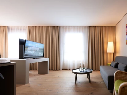Wellnessurlaub - Umgebungsschwerpunkt: Berg - Ottenhöfen im Schwarzwald - Hotelzimmer Junior Suite - Hotel Calamus