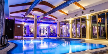 Wellnessurlaub - Wirbelsäulenmassage - Kolping Hotel Spa & Family Resort
