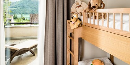 Wellnessurlaub - zustellbare Kinderbetten - Kaltern am See - Hotel Hasslhof - Wohnen im Weinberg am Kalterer See