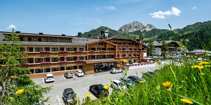 Wellnessurlaub - Parkplatz: gebührenpflichtig beim Hotel - Liesch - Hotel Gartnerkofel