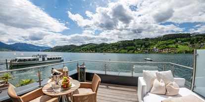 Wellnessurlaub - Außensauna - Seeboden - KOLLERs Hotel - Ausblick von der Terrasse der Bootshaus-Suite "Riva" - KOLLERs Hotel