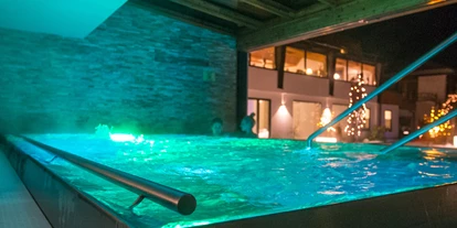 Wellnessurlaub - Shiatsu Massage - Görtschach (Millstatt am See) - Whirlpool am Abend - Hotel NockResort
