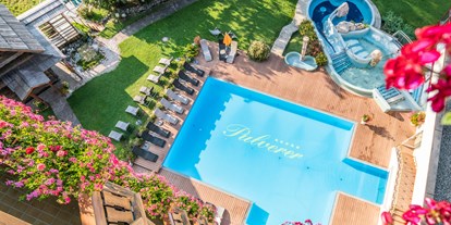 Wellnessurlaub - Wassergymnastik - Tschöran - Garten Ansicht - Hotel Pulverer