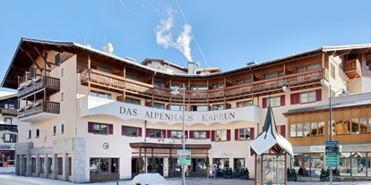 Wellnessurlaub - Solebad - Kitzbühel - Die “Lederhosn” unter den alpinen Lifestyle Hotels. Das 4 Sterne Hotel im Zentrum von Kaprun bietet Ihnen eine gelungene Mischung aus authentischem alpinem Lifestyle, herzlicher Gastfreundschaft, Aktivmöglichkeiten und Wellnessfreuden.  - Das Alpenhaus Kaprun
