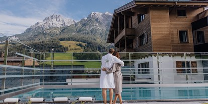 Wellnessurlaub - Finnische Sauna - Wellnessurlaub mit atemberaubendem Bergpanorama - Good Life Resort Riederalm