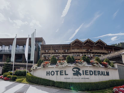 Wellnessurlaub - Rücken-Nacken-Massage - Hof (Wagrain) - Hotel Riederalm - Good Life Resort Leogang - Good Life Resort Riederalm